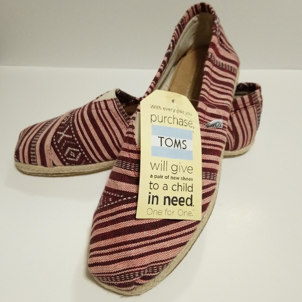 TOMS size 8 Brazilian Weave
